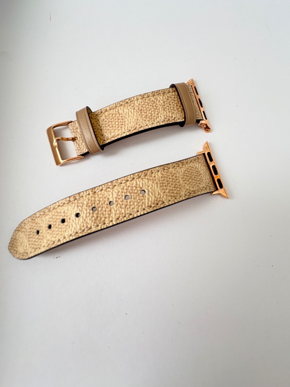 Coach Apple Watch Band 38/40/41mm Signature Canvas & Rose Gold Hardware - Picture 5 of 5